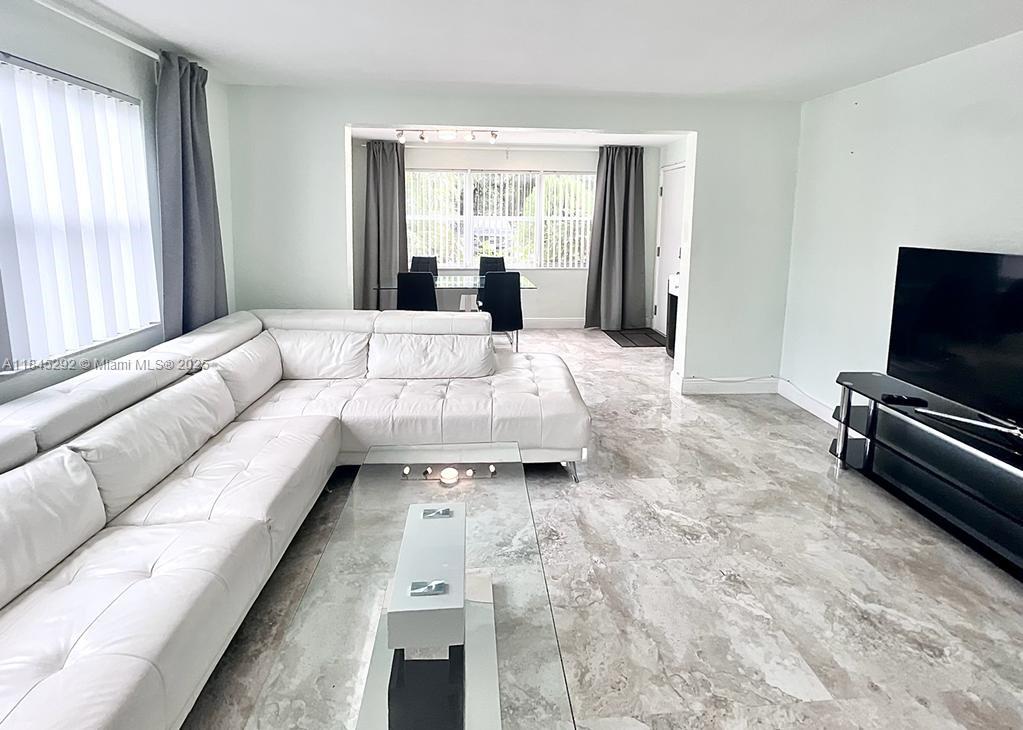 Ver detalles / sq. ft. $ 2025-07-22 0 foto