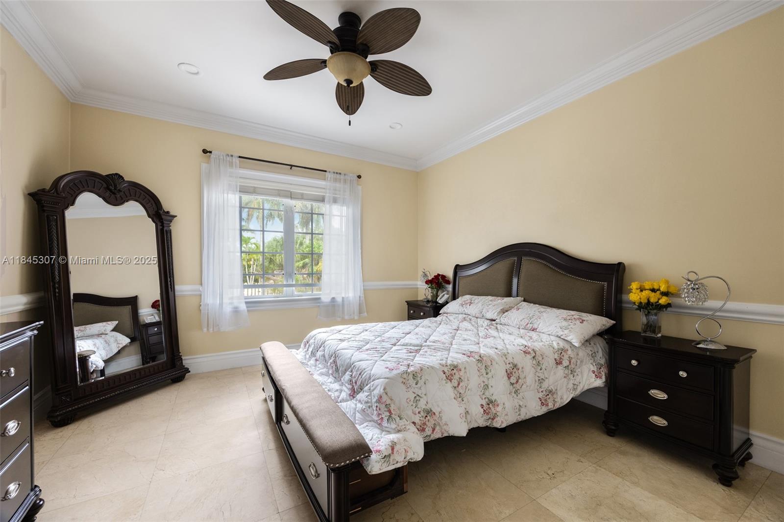 Ver detalles / sq. ft. $ 2025-07-22 0 foto