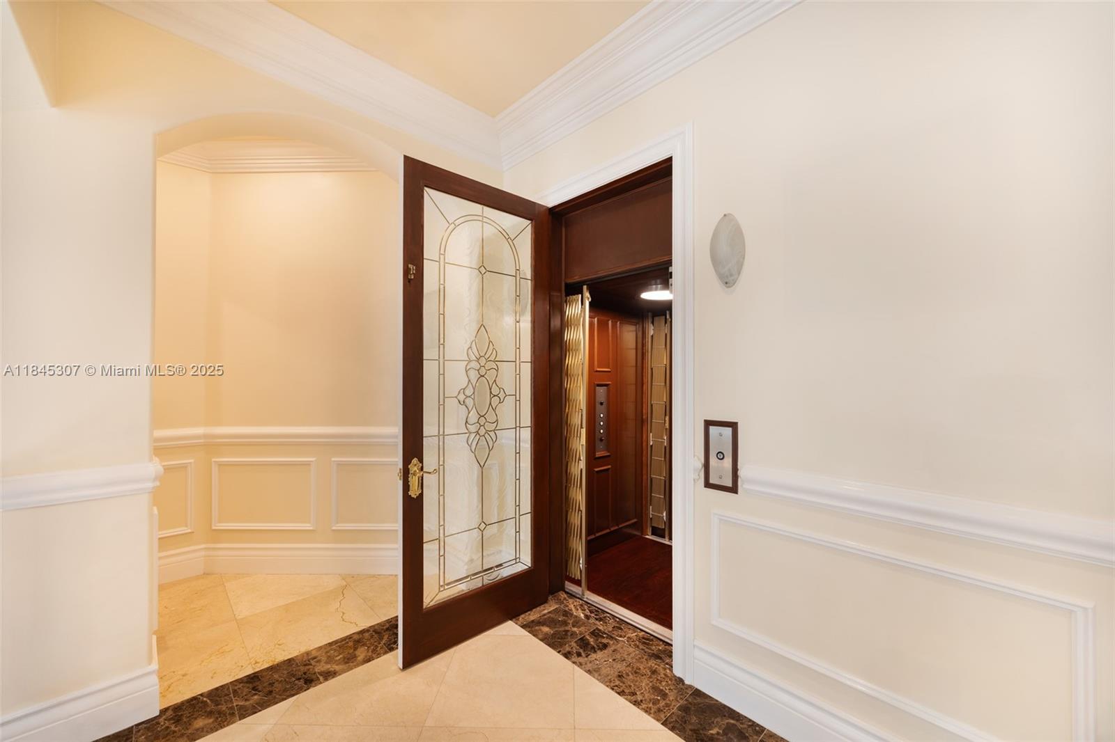 Ver detalles / sq. ft. $ 2025-07-22 0 foto