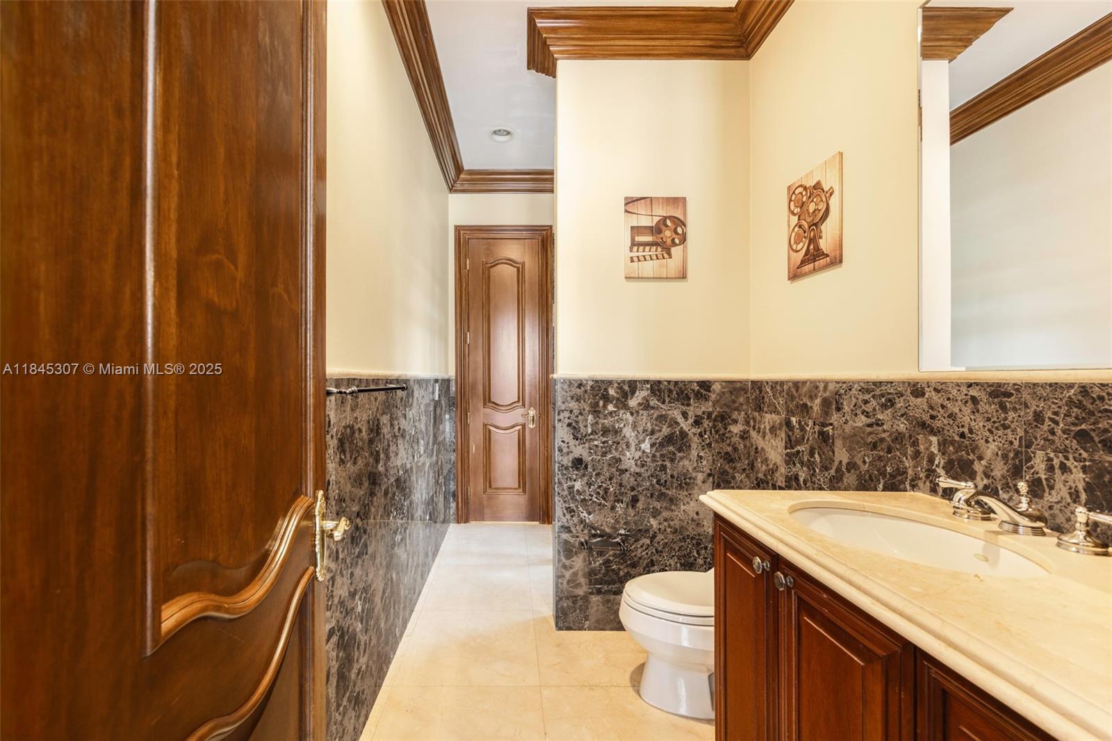 Ver detalles / sq. ft. $ 2025-07-22 0 foto