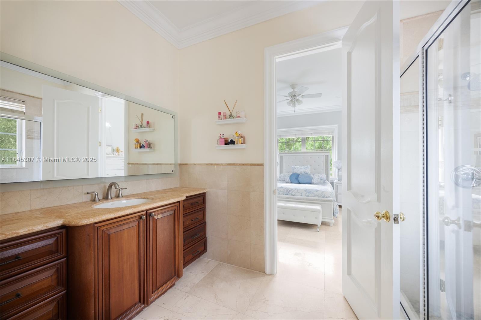 Ver detalles / sq. ft. $ 2025-07-22 0 foto