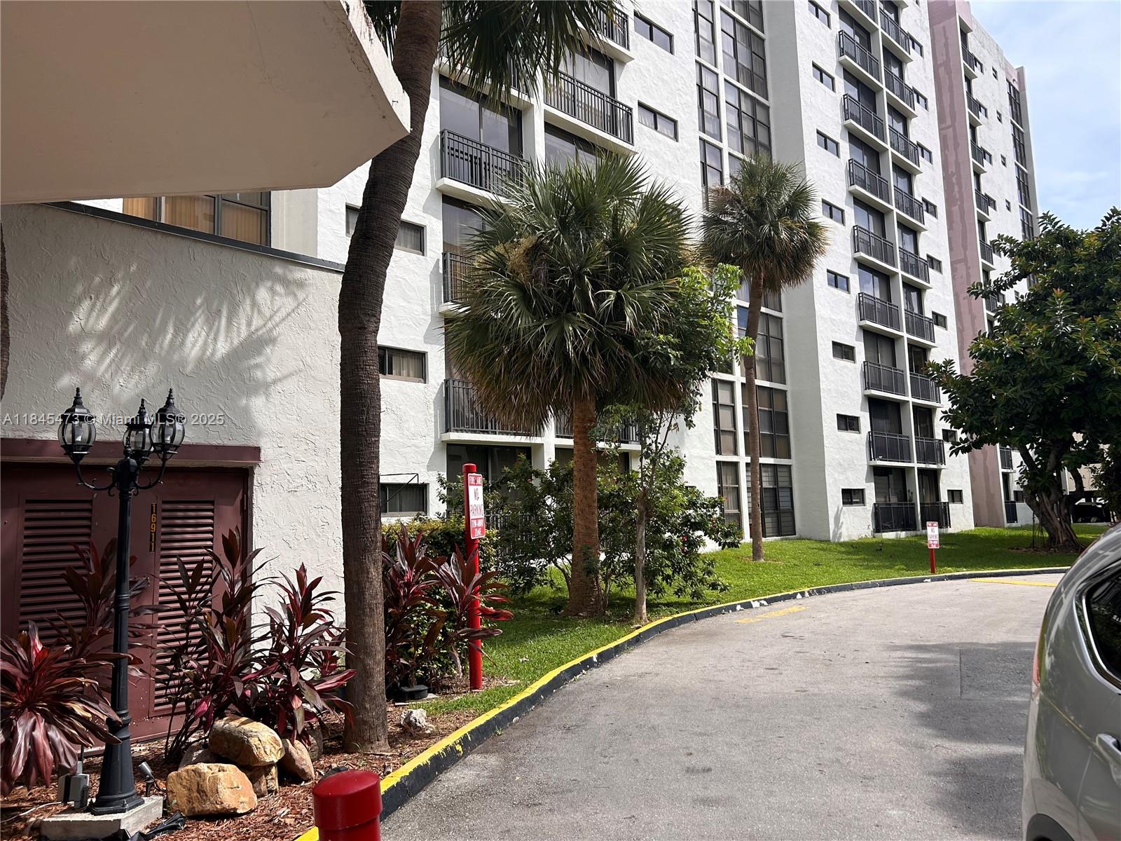 Photo of 16919 Bay Rd  #602, Sunny Isles Beach, Florida, 33160 - 