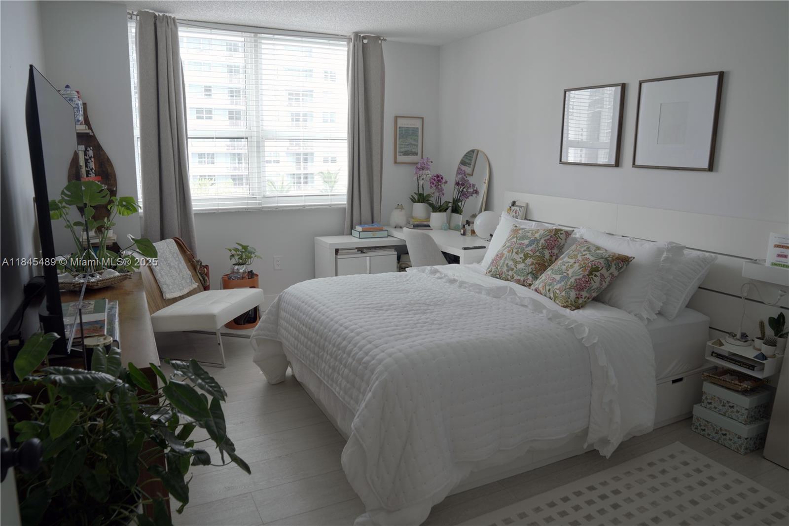 See details 902 3 / 2 1470 sq. ft. $ 2025-08-05 0 Photo