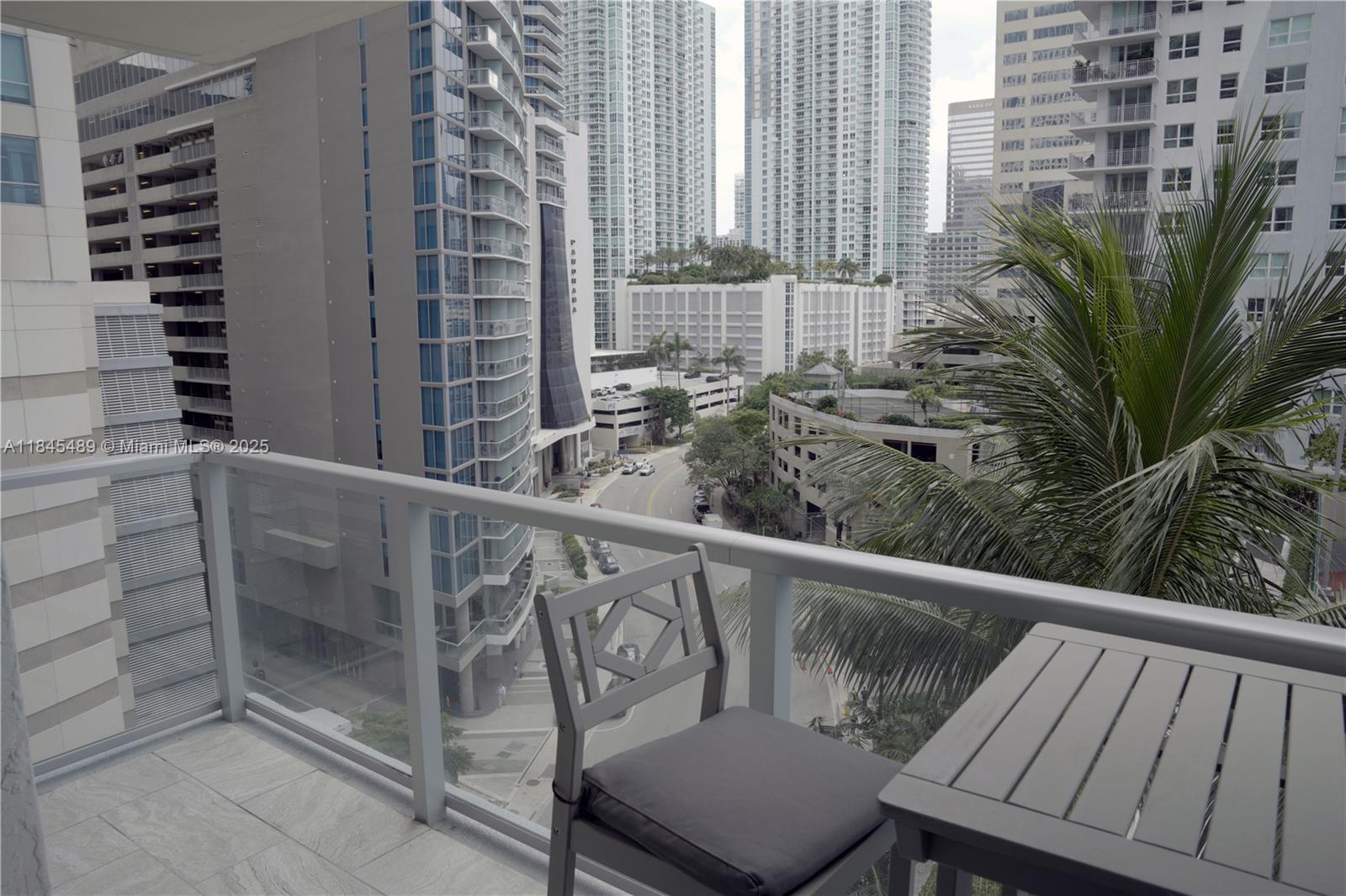 See details 902 3 / 2 1470 sq. ft. $ 2025-08-05 0 Photo