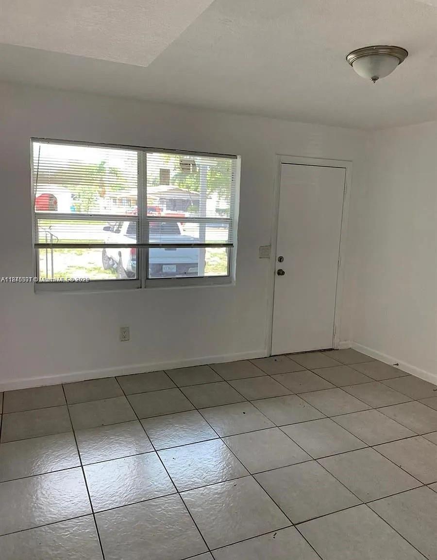 See details / 3024 sq. ft. $ 2025-07-23 0 Photo