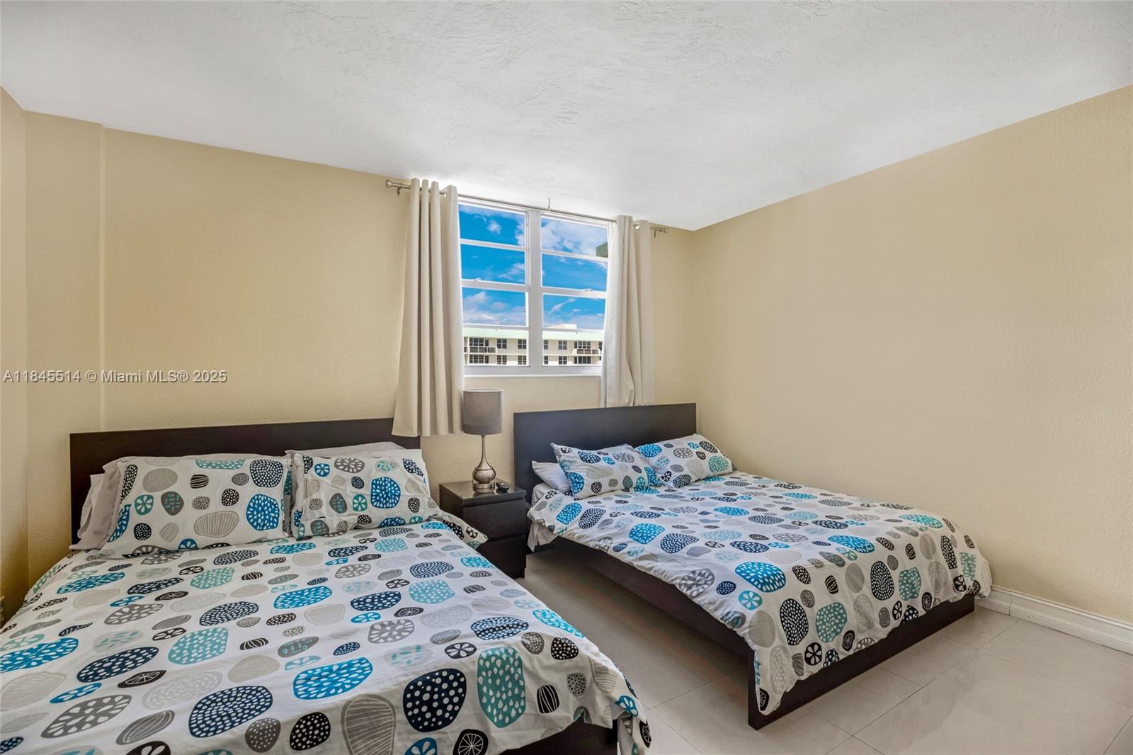 Photo of 3801 Ocean Dr  #15C, Hollywood, Florida, 33019 - 