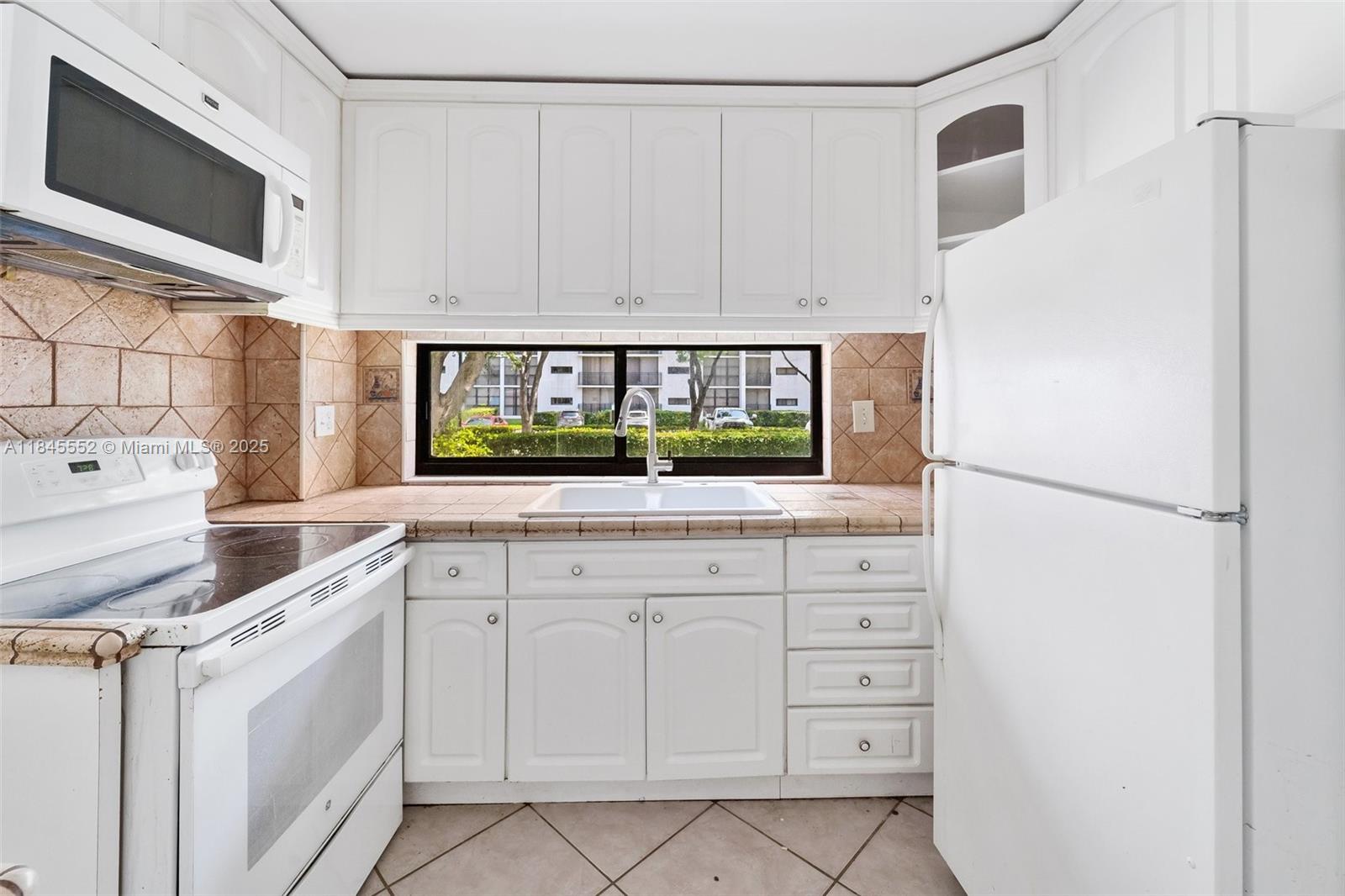Photo of 16919 Bay Rd  #115, Sunny Isles Beach, Florida, 33160 - 