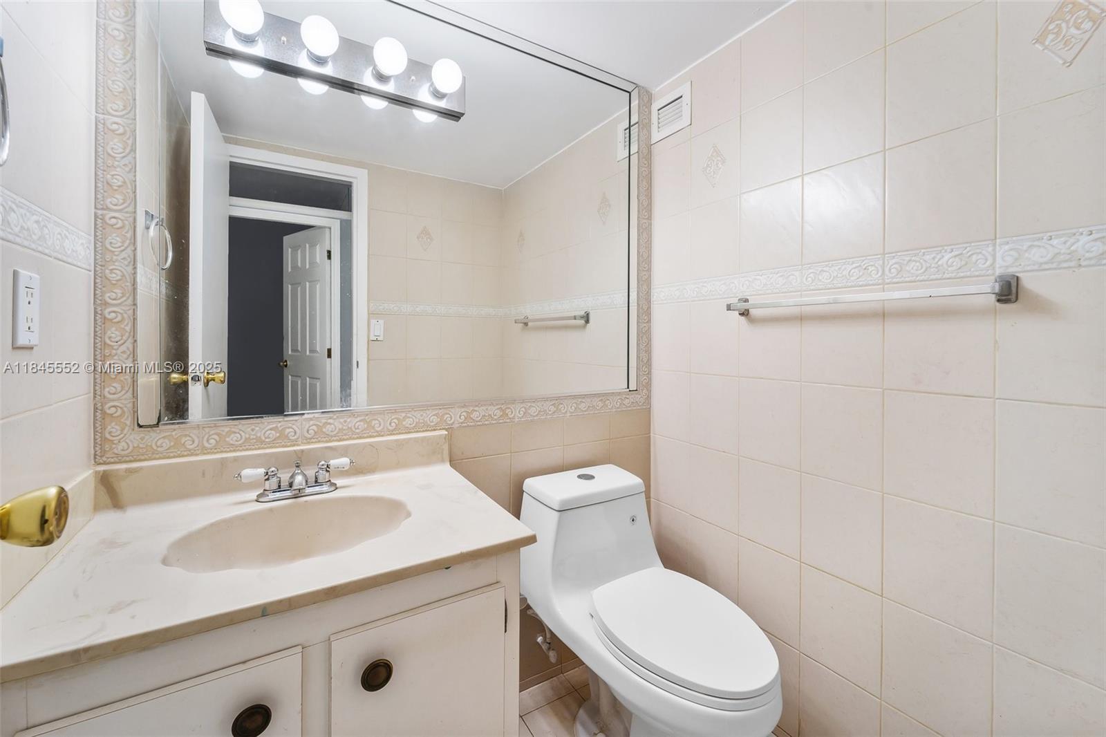 Photo of 16919 Bay Rd  #115, Sunny Isles Beach, Florida, 33160 - 