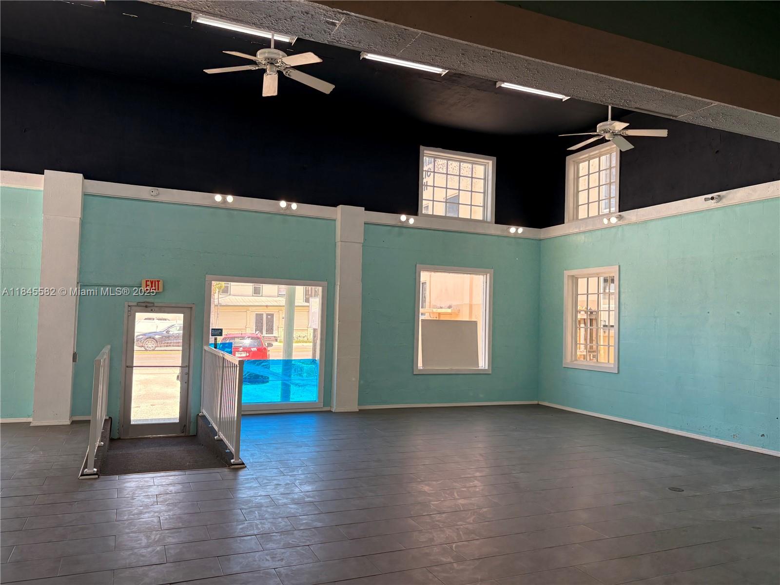 See details / sq. ft. $ 2025-07-23 0 Photo