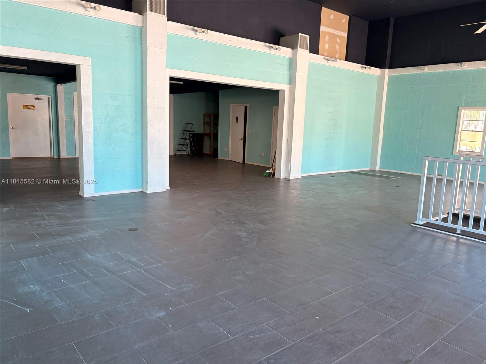 See details / sq. ft. $ 2025-07-23 0 Photo