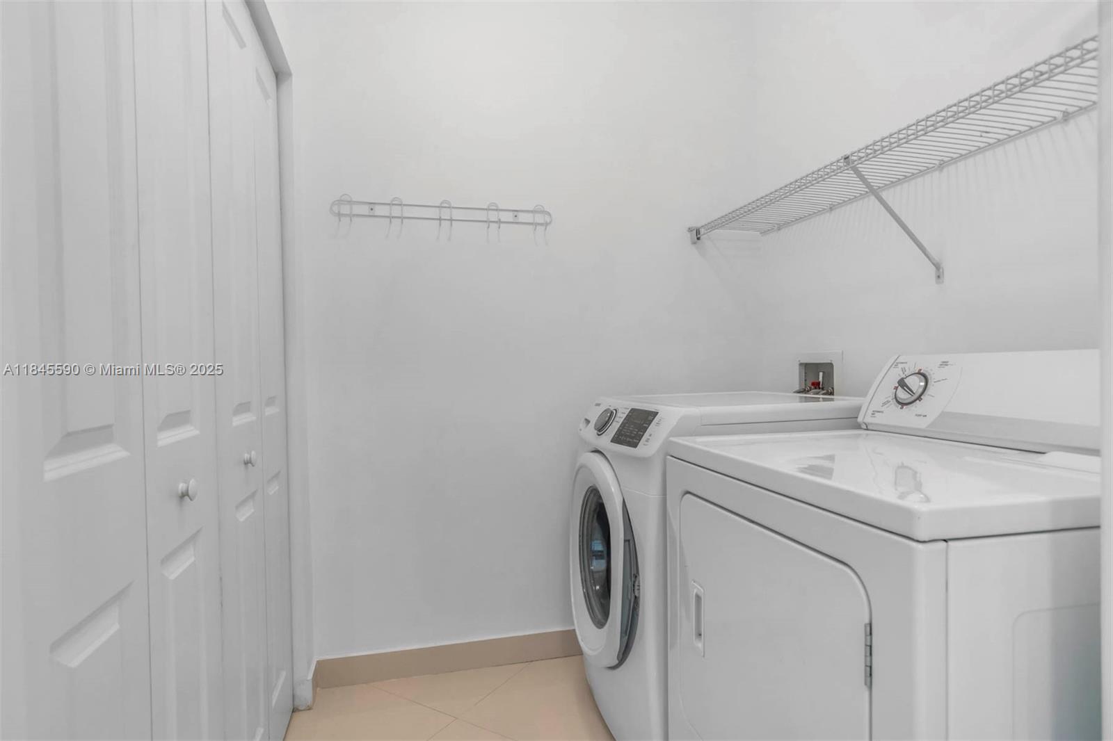 Photo of 1945 Ocean Dr  #M4, Hallandale Beach, Florida, 33009 - 