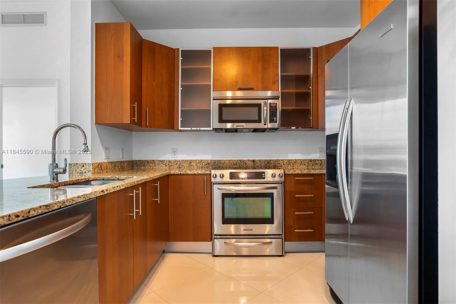 Photo of 1945 Ocean Dr #M4, Hallandale Beach, Florida, 33009 -