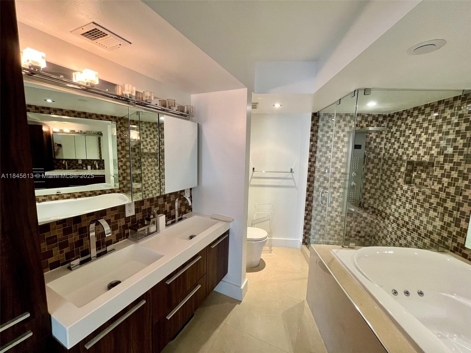 See details 610 2 / 2 1300 sq. ft. $ 2025-07-23 0 Photo