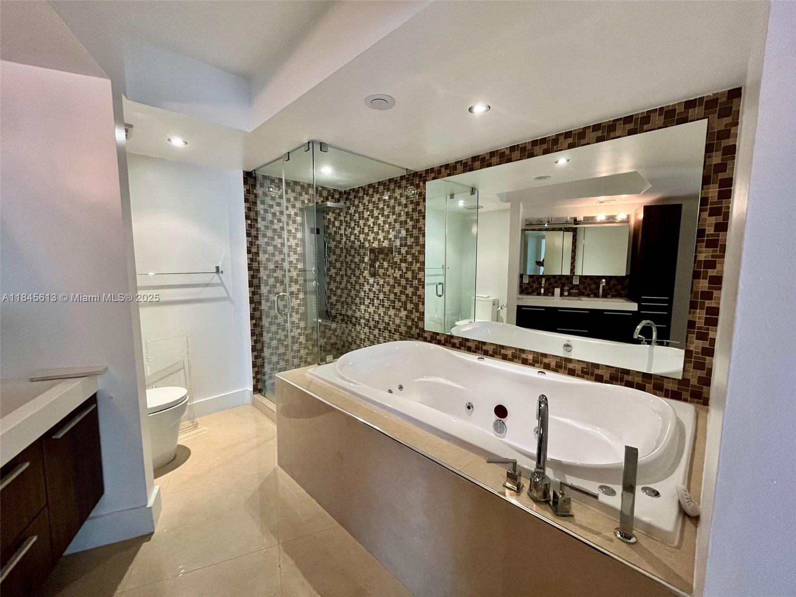 See details 610 2 / 2 1300 sq. ft. $ 2025-07-23 0 Photo