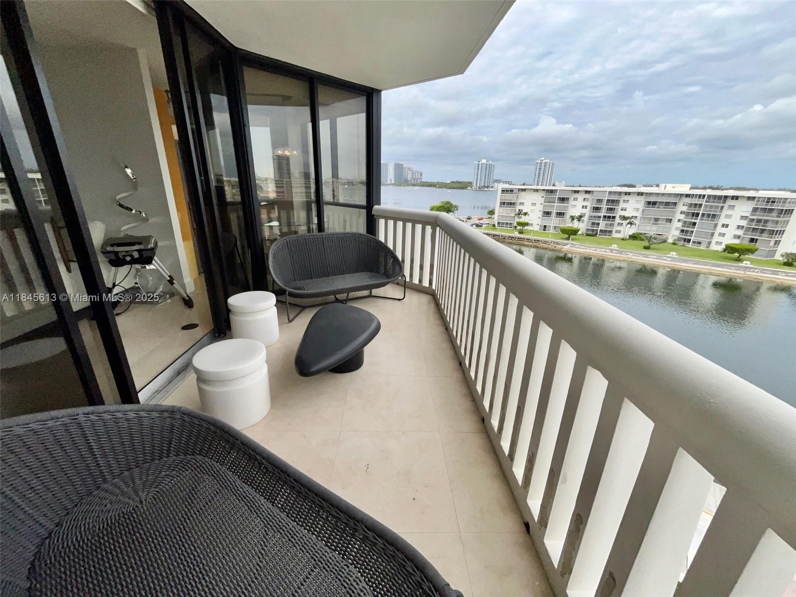 See details 610 2 / 2 1300 sq. ft. $ 2025-07-23 0 Photo