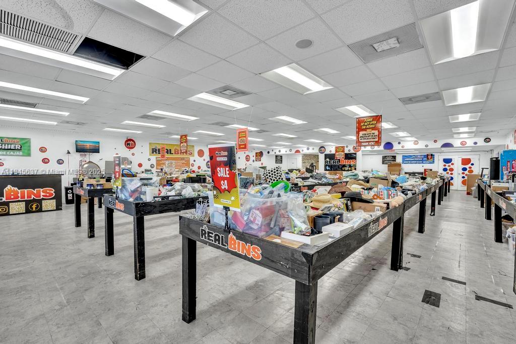   /   sq. ft. $ 2025-07-23 0 Photo