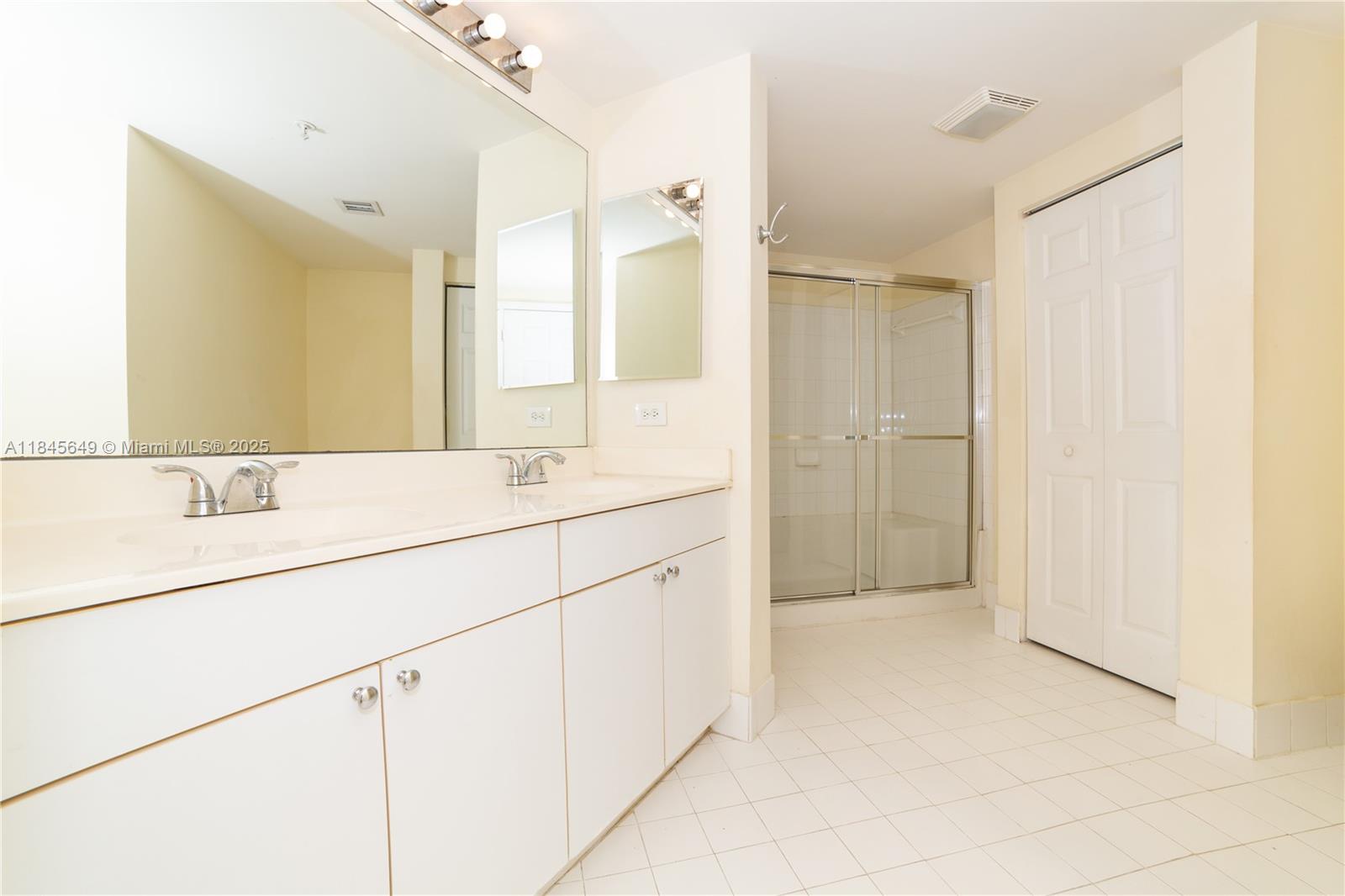 Photo of 17150 Bay Rd  #2110, Sunny Isles Beach, Florida, 33160 - 