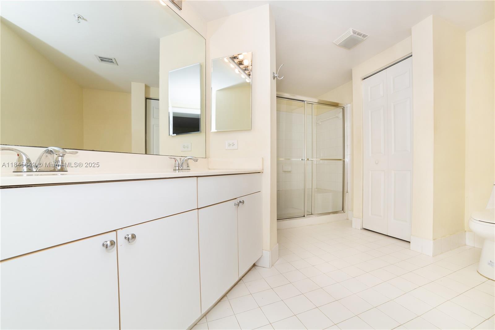 Photo of 17150 Bay Rd  #2110, Sunny Isles Beach, Florida, 33160 - 