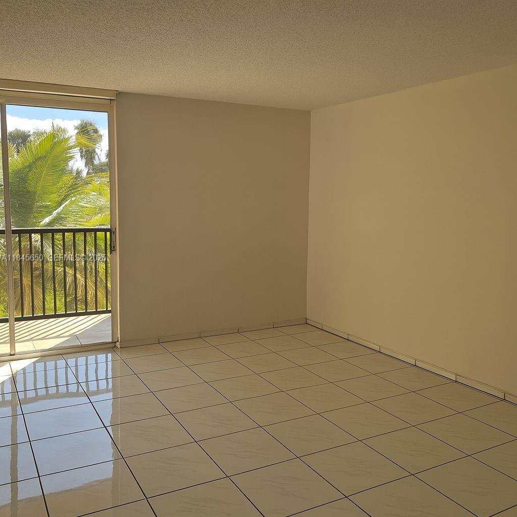 Photo of 20335 Country Club Dr #206, Aventura, Florida, 33180 -