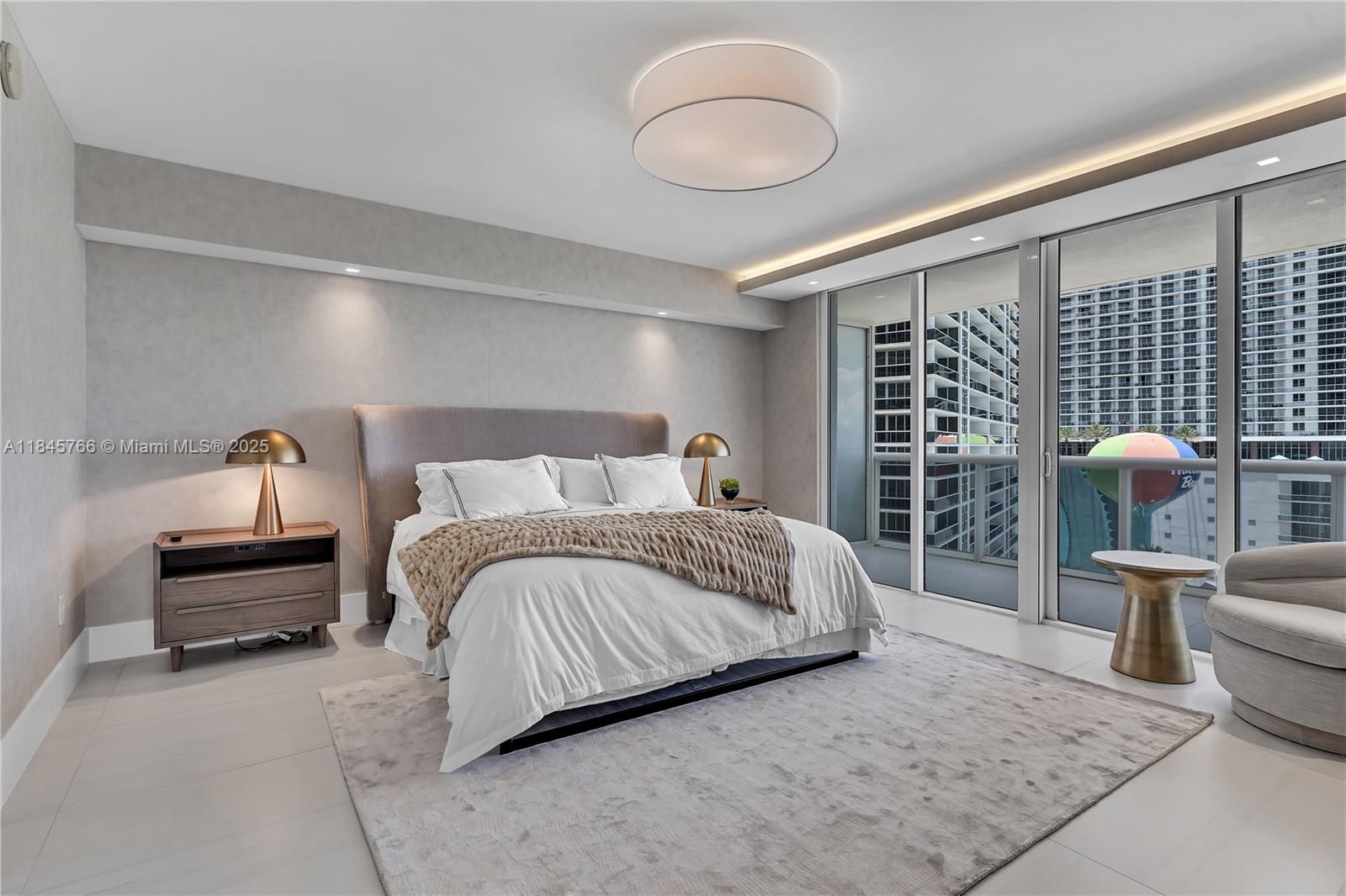 See details 1501 3 / 3 2065 sq. ft. $ 2025-07-23 0 Photo