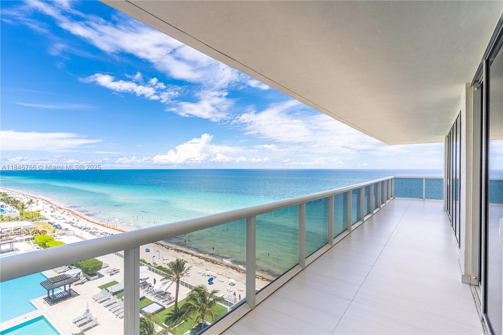 See details 1501 3 / 3 2065 sq. ft. $ 2025-07-23 0 Photo