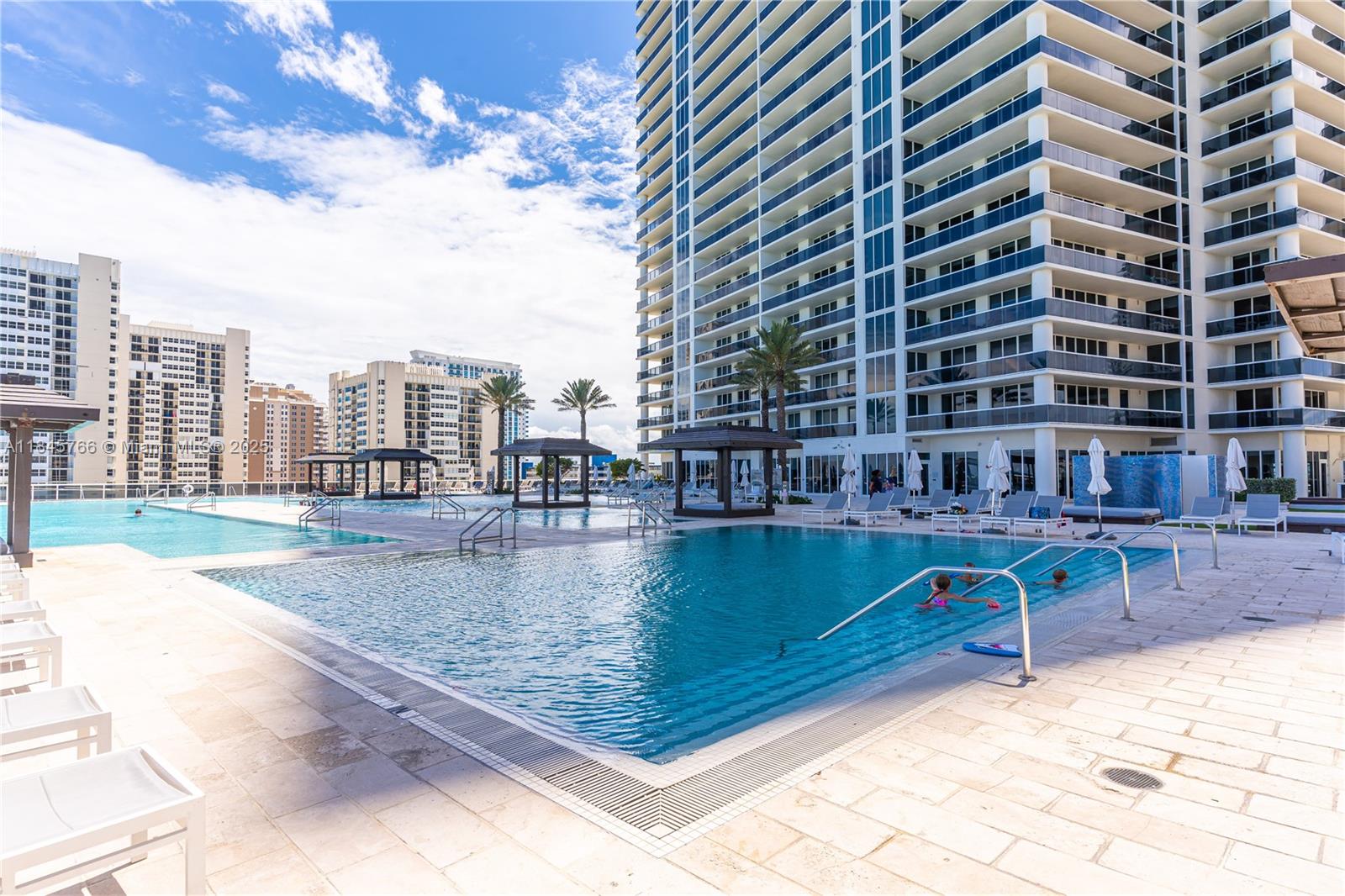 See details 1501 3 / 3 2065 sq. ft. $ 2025-07-23 0 Photo