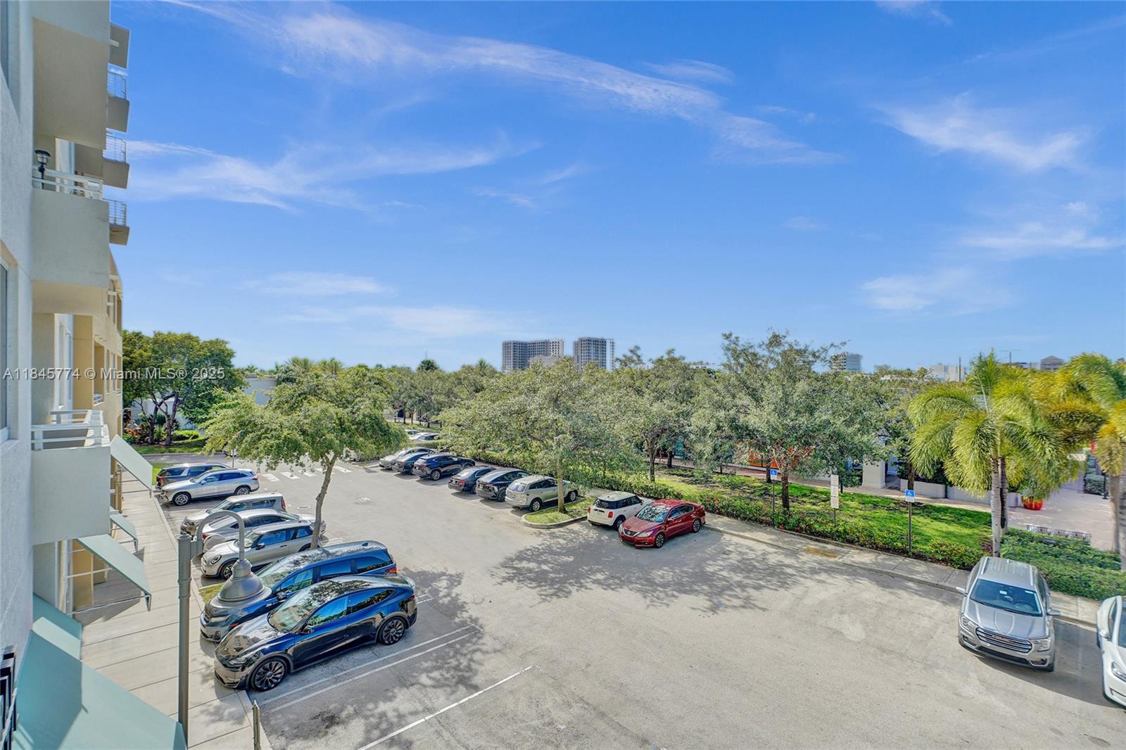 Photo of 2775 187th St  #202, Aventura, Florida, 33180 - 