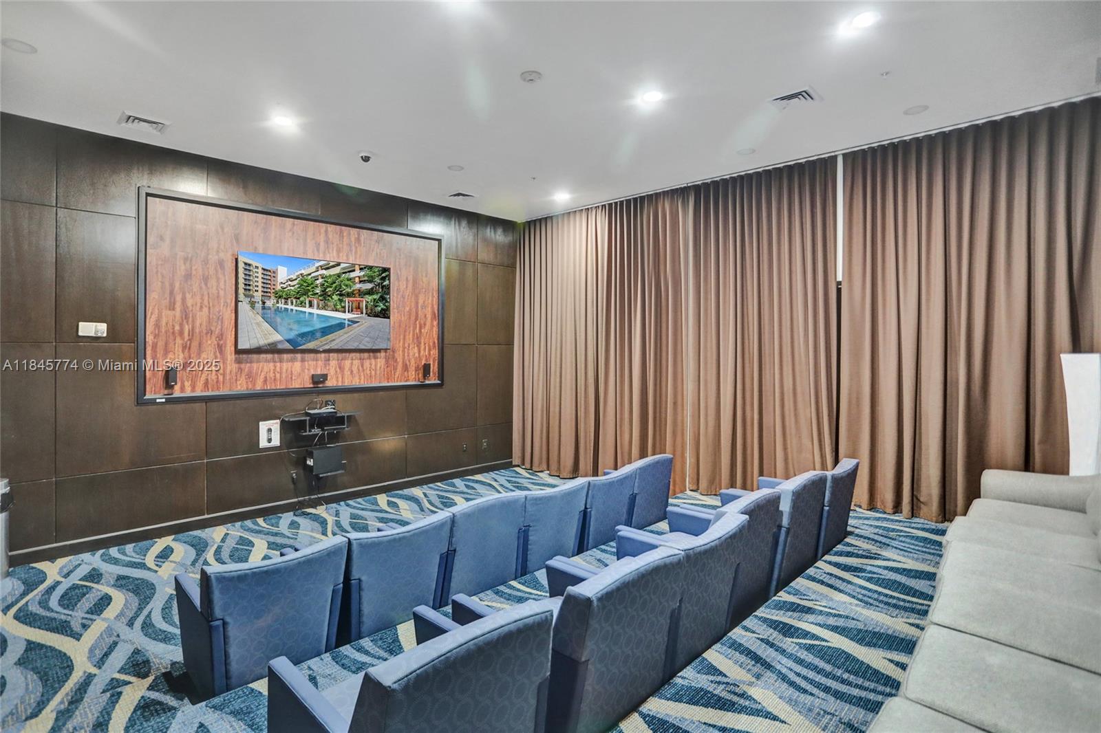 Photo of 2775 187th St  #202, Aventura, Florida, 33180 - 