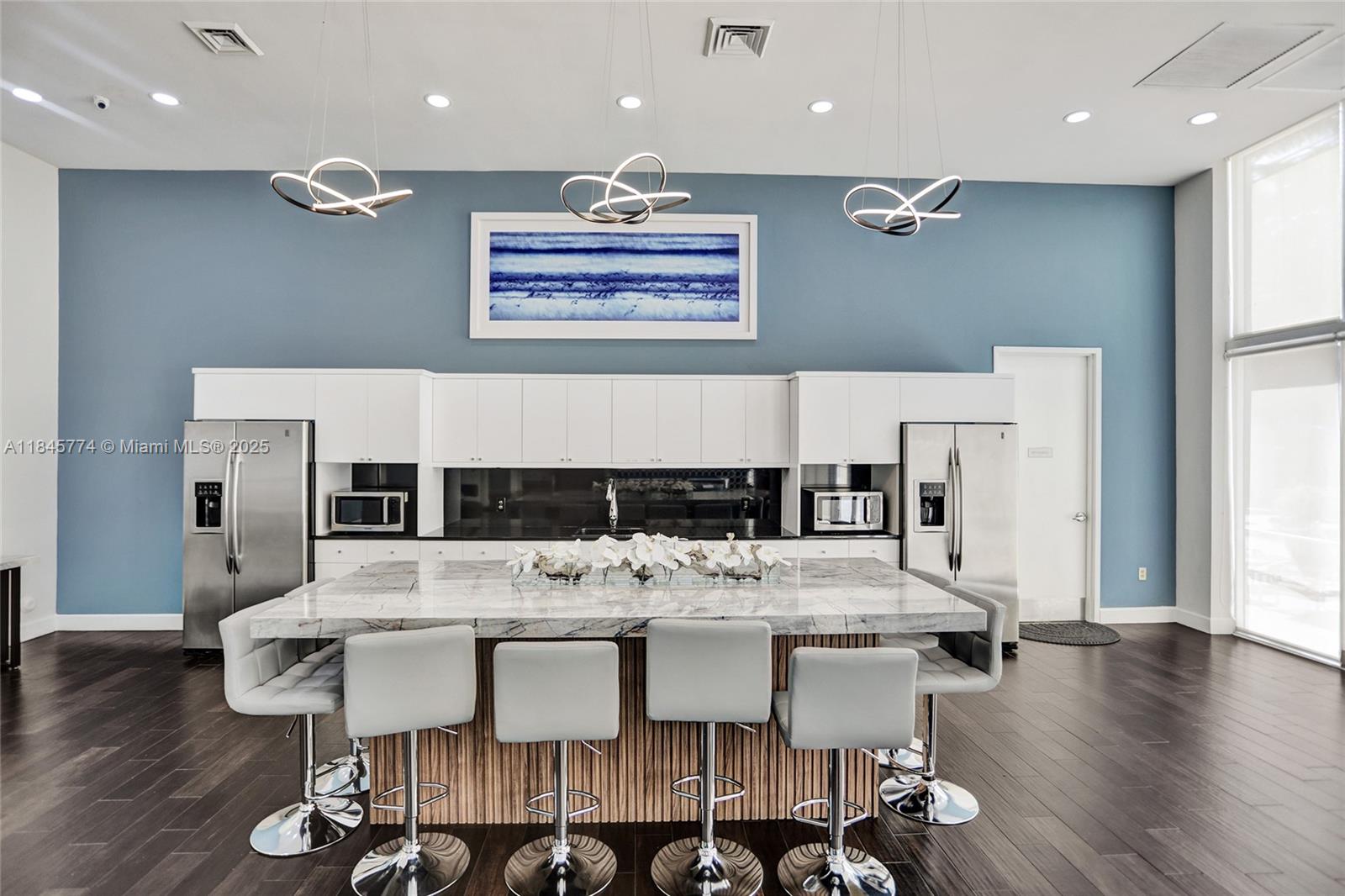 Photo of 2775 187th St  #202, Aventura, Florida, 33180 - 