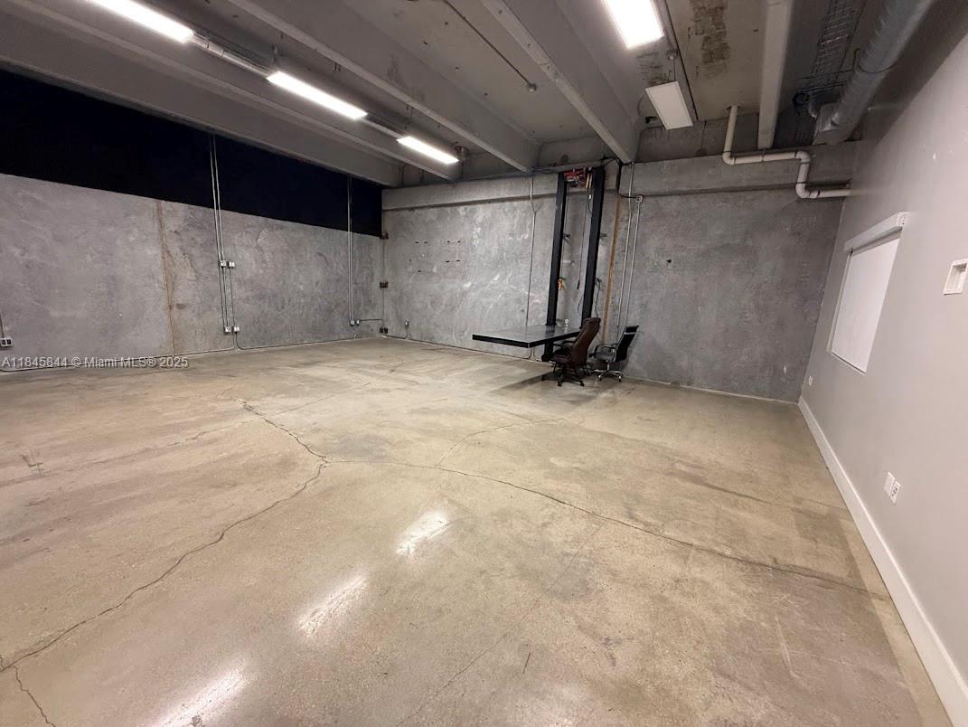 8  /   sq. ft. $ 2025-09-11 0 Photo