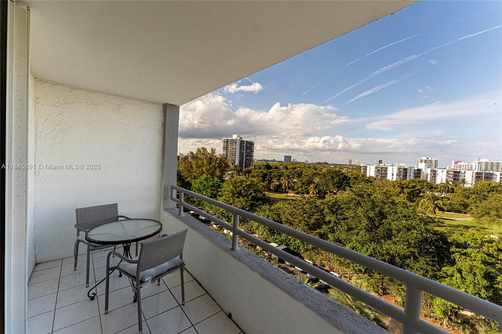 Photo of 20225 34th Ct  #818, Aventura, Florida, 33180 - 