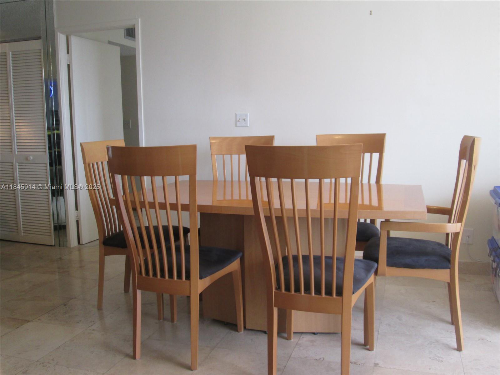 See details 903 2 / 2 1008 sq. ft. $ 2025-07-23 0 Photo