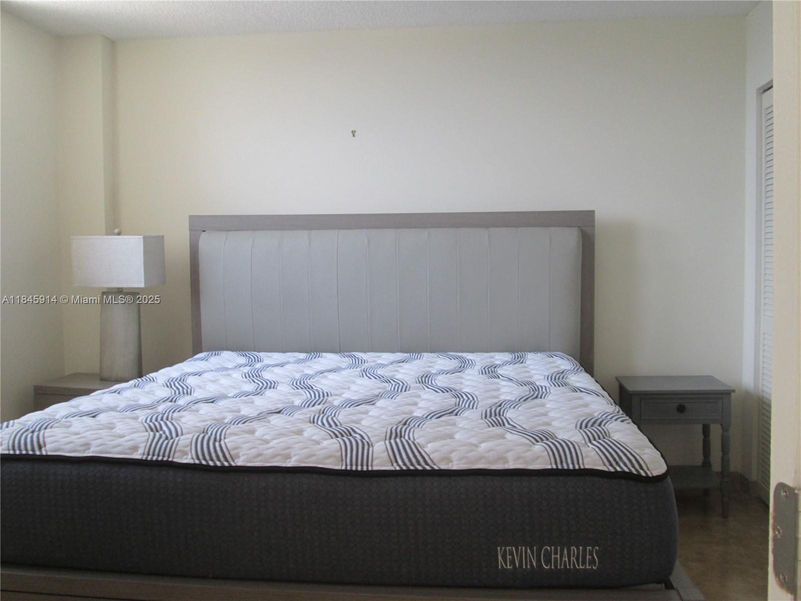 See details 903 2 / 2 1008 sq. ft. $ 2025-07-23 0 Photo