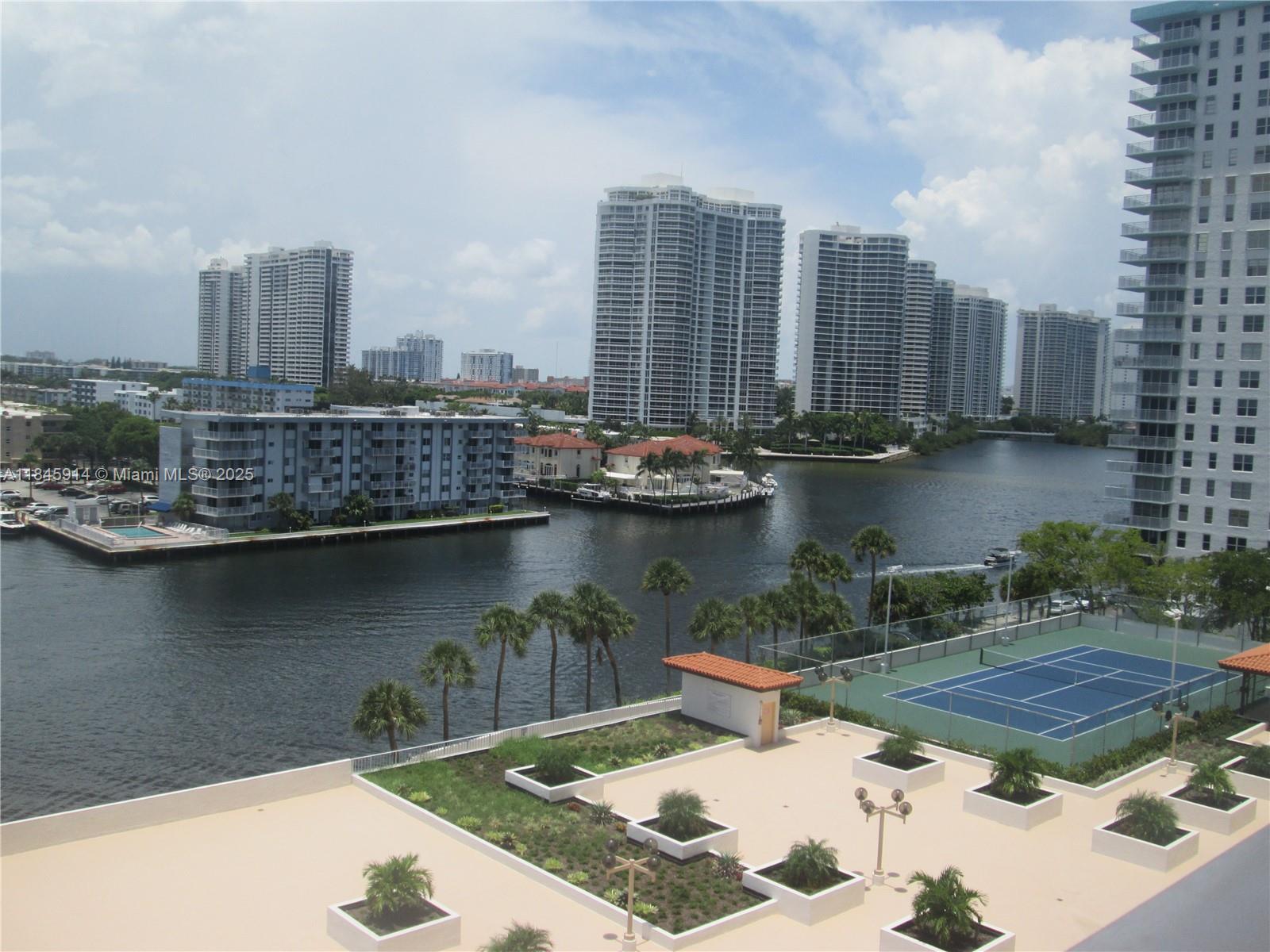 See details 903 2 / 2 1008 sq. ft. $ 2025-07-23 0 Photo