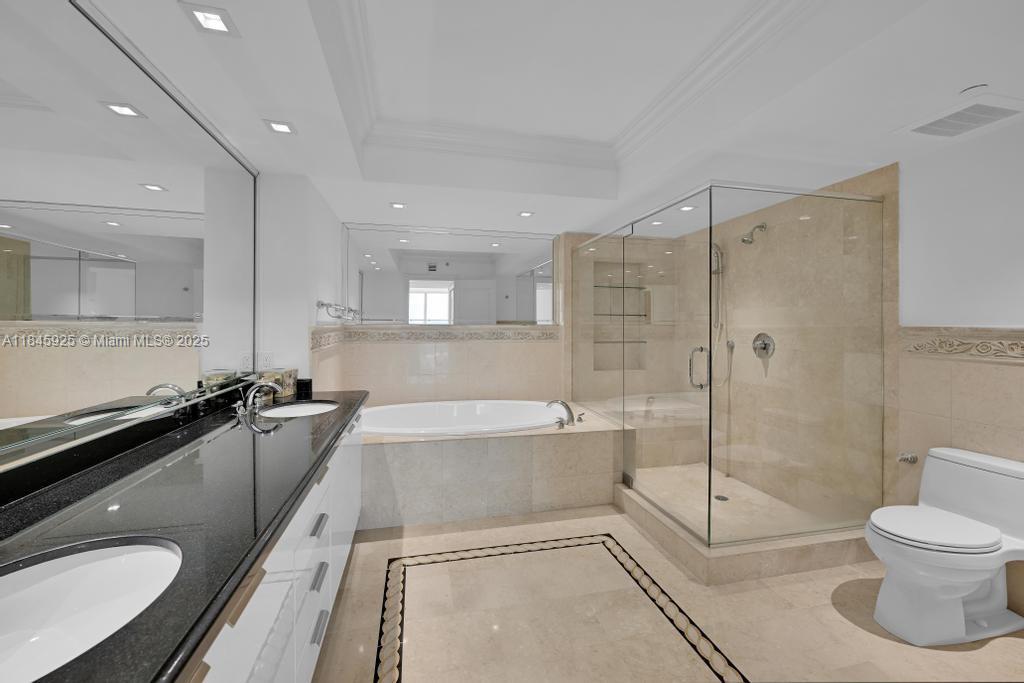 Ver detalles 4204 3 / 3 2078 sq. ft. $ 2025-08-06 0 foto