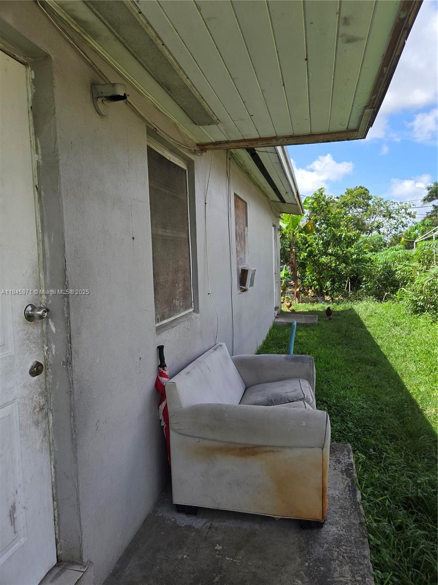 See details / 962 sq. ft. $ 2025-07-23 0 Photo