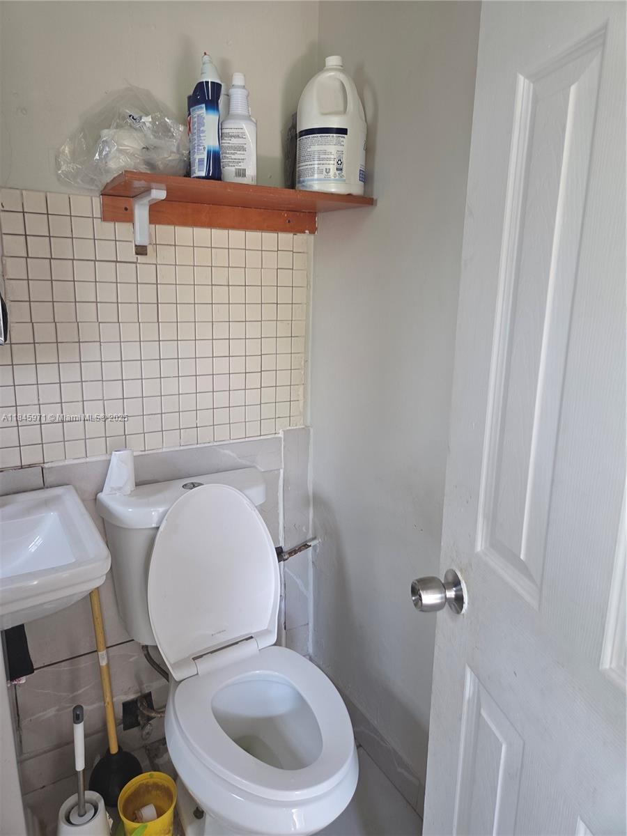 See details / 962 sq. ft. $ 2025-07-23 0 Photo
