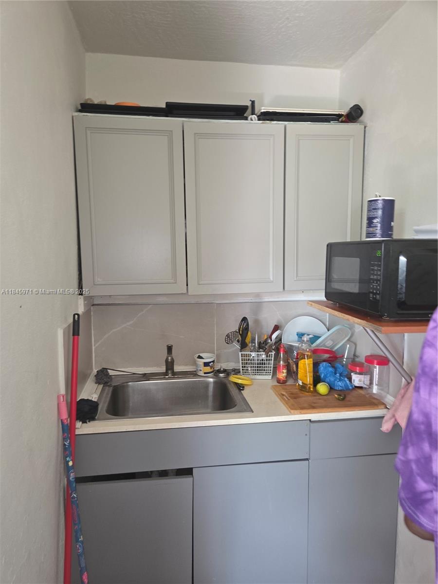 See details / 962 sq. ft. $ 2025-07-23 0 Photo