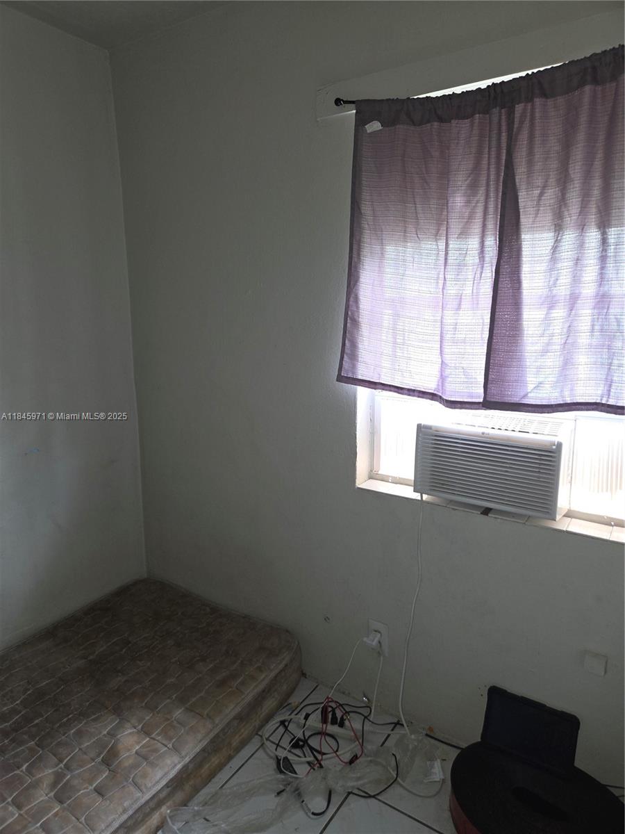 See details / 962 sq. ft. $ 2025-07-23 0 Photo