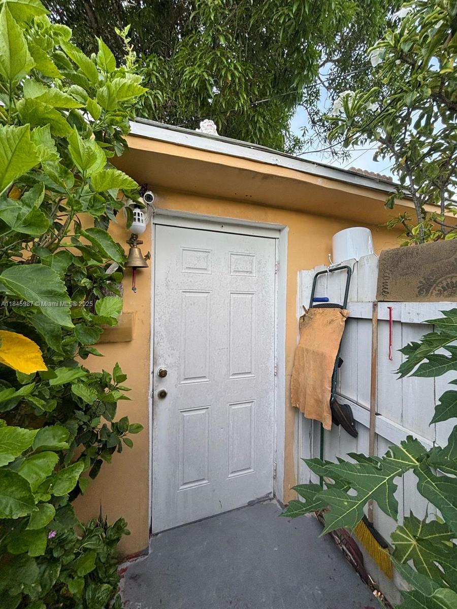 See details 832 2 / 1 1502 sq. ft. $ 2025-08-05 0 Photo