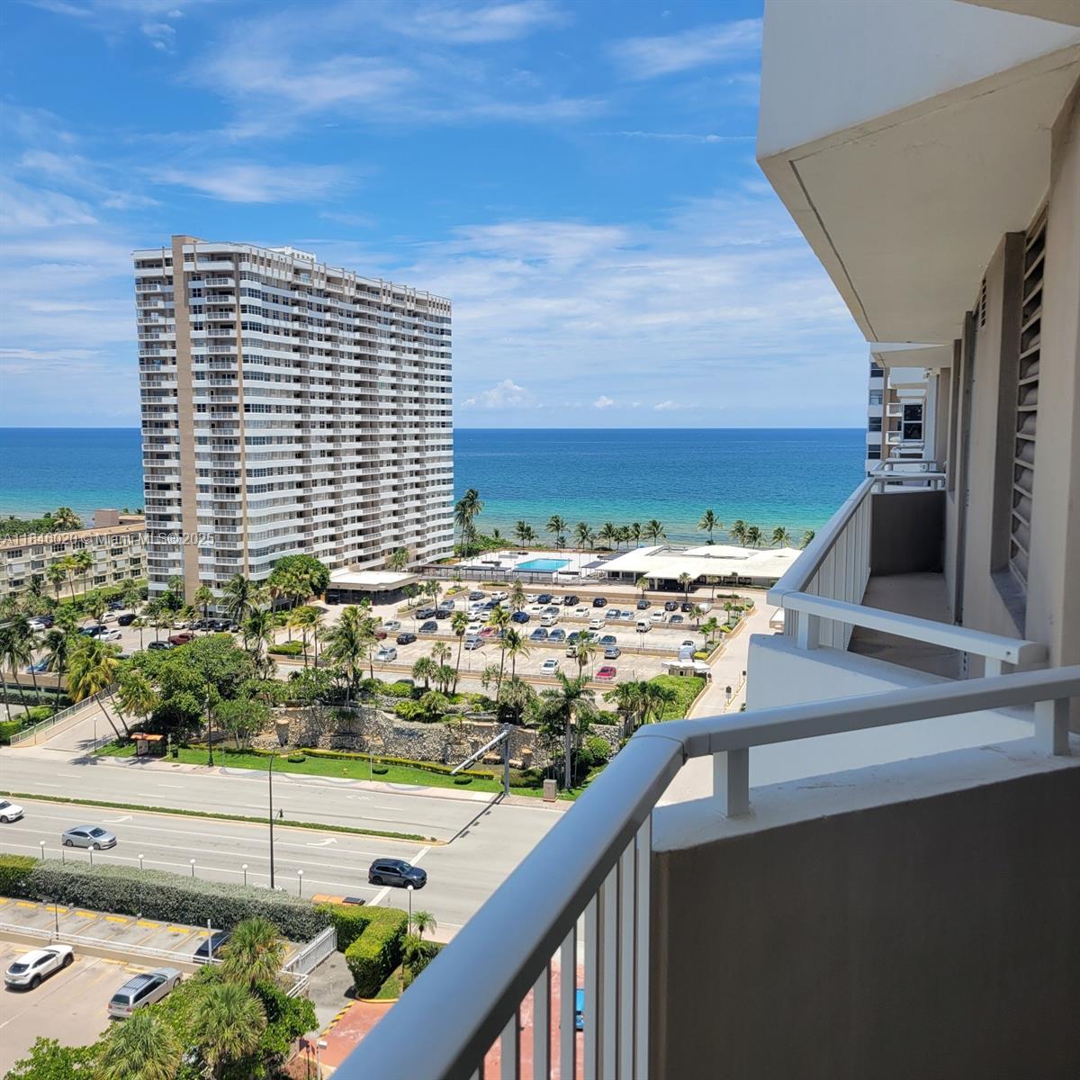 See details 12B 1 / 2 870 sq. ft. $ 2025-07-23 0 Photo