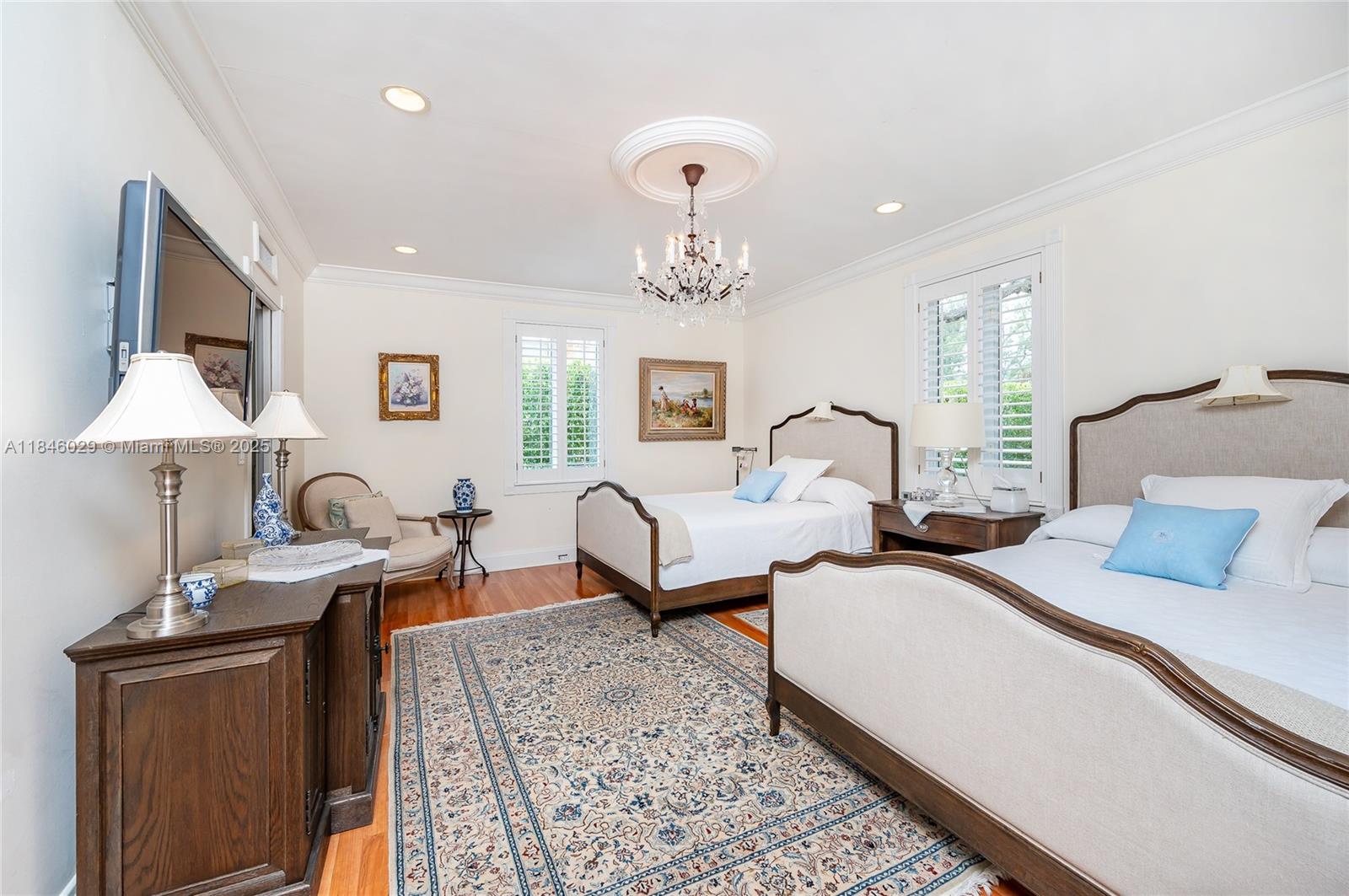 See details / sq. ft. $ 2025-07-23 0 Photo