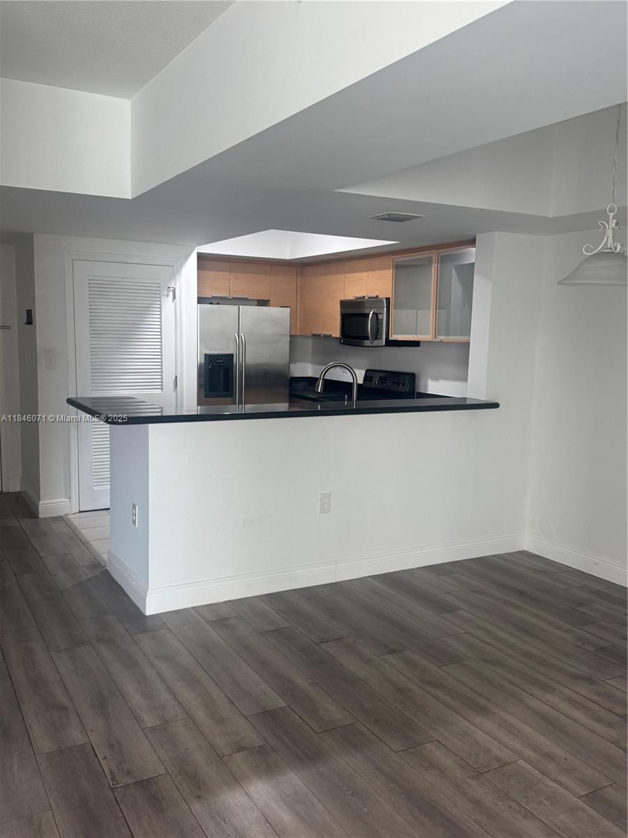 Photo of 140 Dixie Hwy  #429, Hollywood, Florida, 33020 - 
