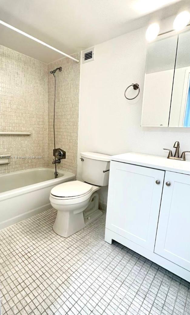 Photo of 701 Three Islands Blvd  #315, Hallandale Beach, Florida, 33009 - 