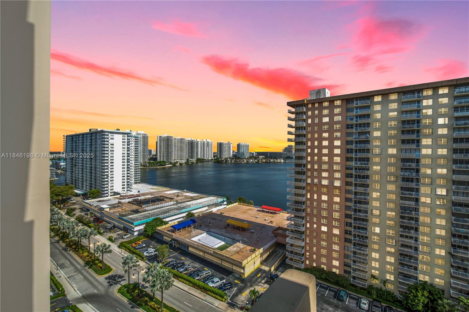 See details 1709 2 / 2 1087 sq. ft. $ 2025-07-24 0 Photo