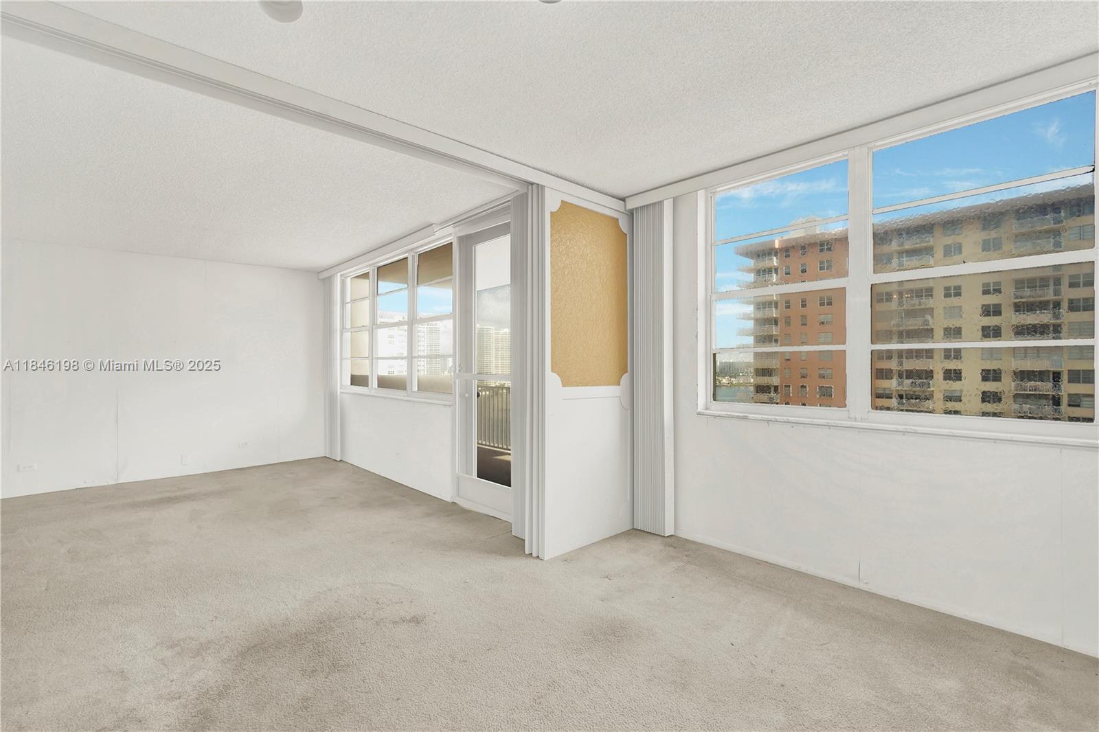 See details 1709 2 / 2 1087 sq. ft. $ 2025-07-24 0 Photo
