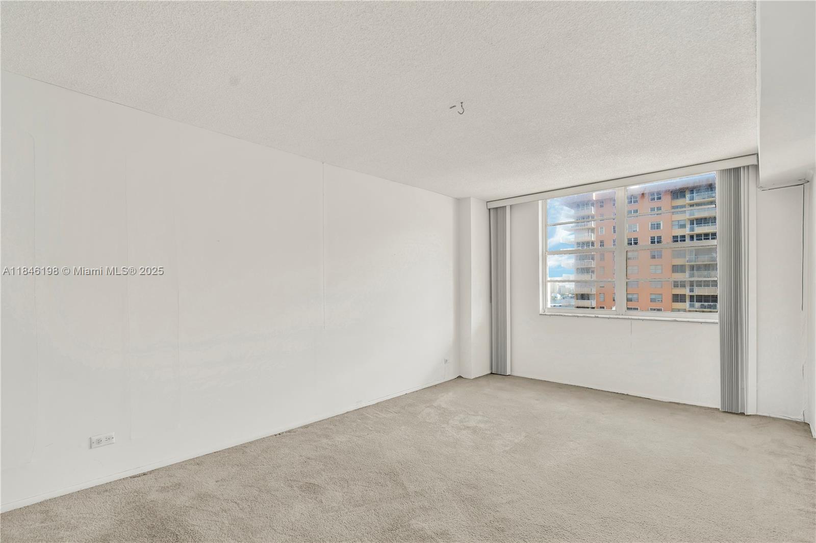 See details 1709 2 / 2 1087 sq. ft. $ 2025-07-24 0 Photo