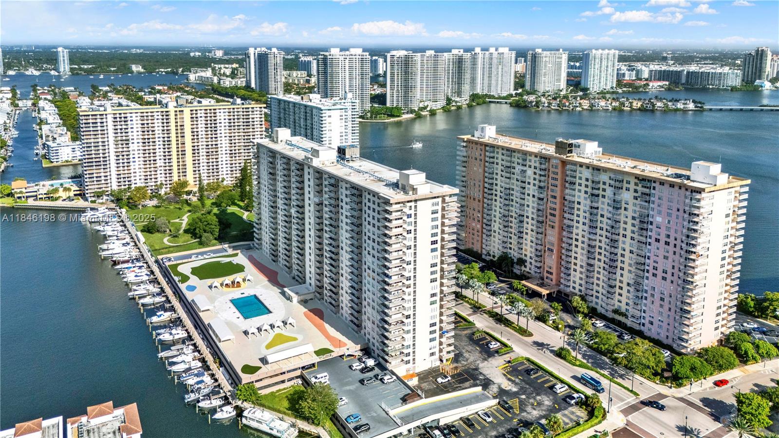 See details 1709 2 / 2 1087 sq. ft. $ 2025-07-24 0 Photo