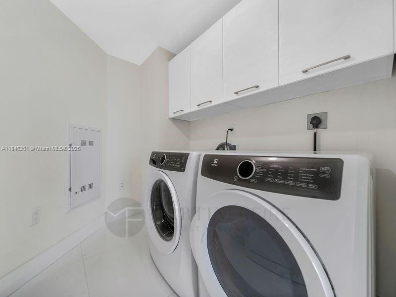 Ver detalles 4-701 3 / 4 1892 sq. ft. $ 2025-07-24 0 foto