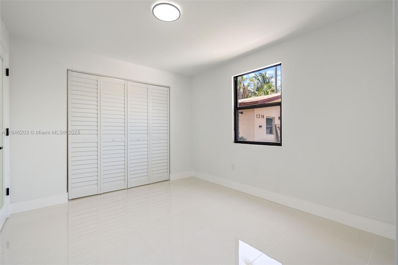 See details / 1340 sq. ft. $ 2025-07-24 0 Photo